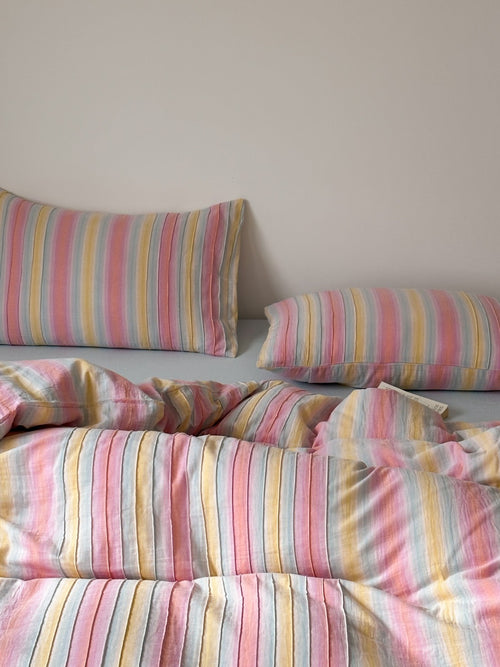 Dreamweaver Pastel Stripe Smocked Muslin Bedding Set original reference image 8