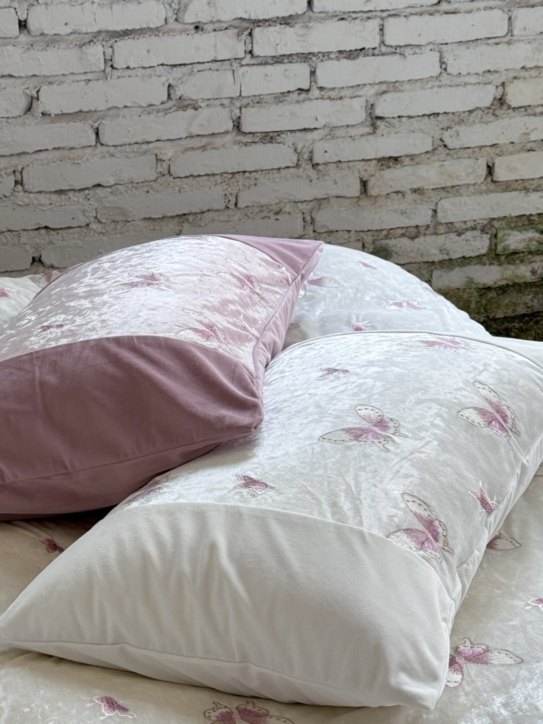 Liora Ivory & Rose Butterfly Velvet Bedding Set original reference image 3