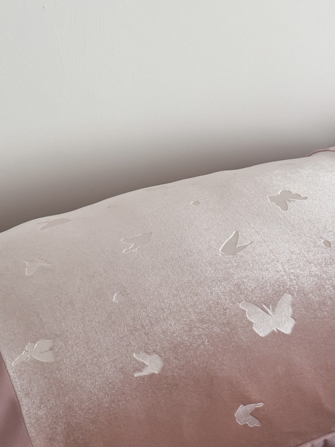 Mariposa Dusty Rose Butterfly Velvet Bedding Set original reference image 5