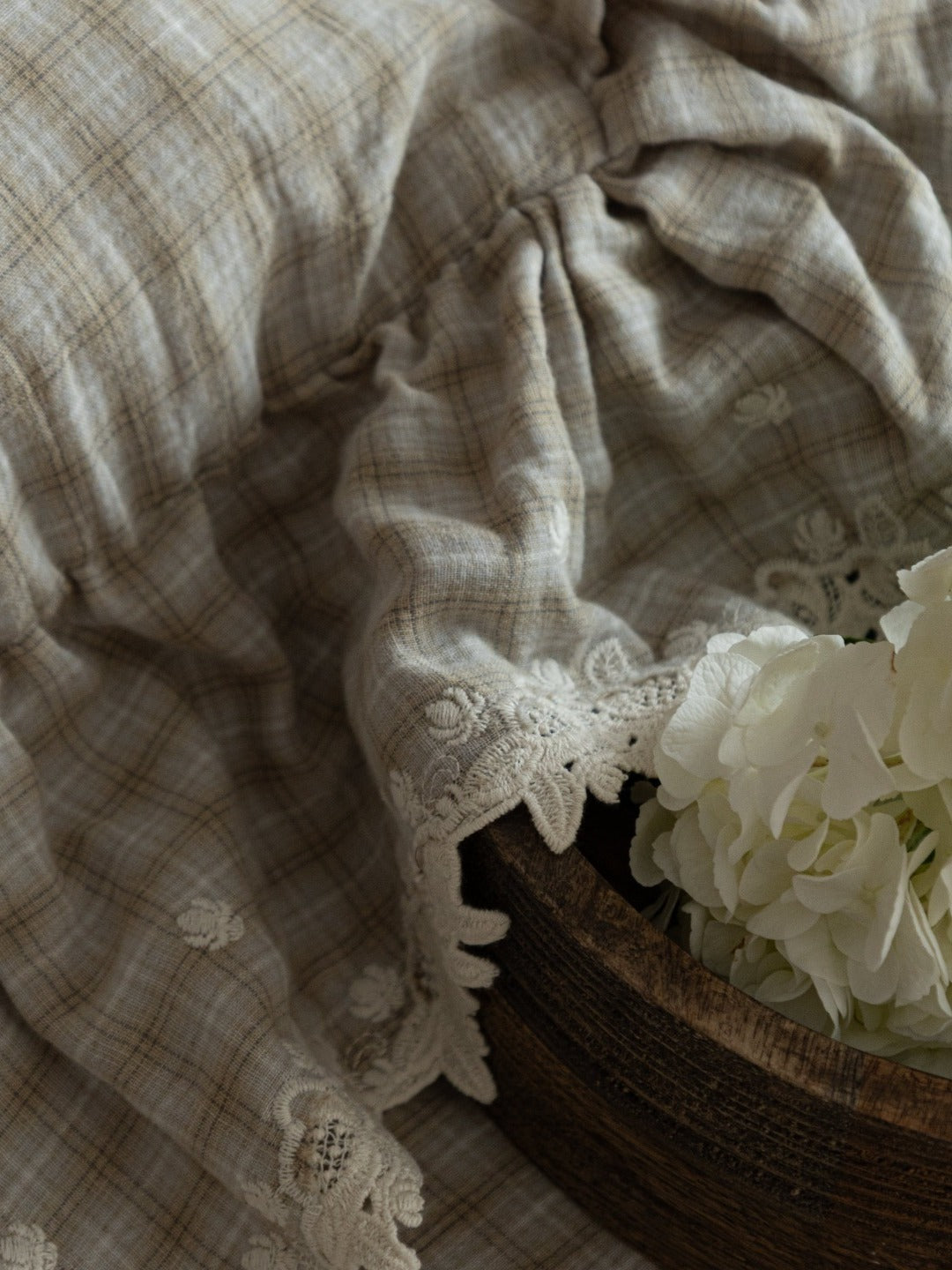 Misty Letter Beige Gingham Lace Muslin Bedding Set original reference image 2